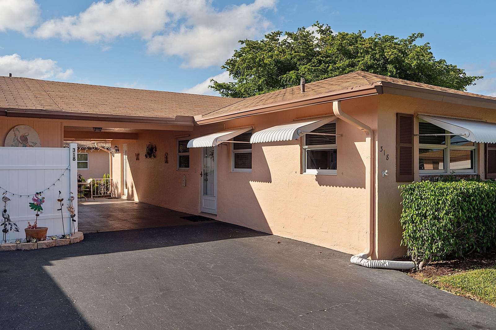 318 Flamingo Lane, Delray Beach, FL 33445 photo 1