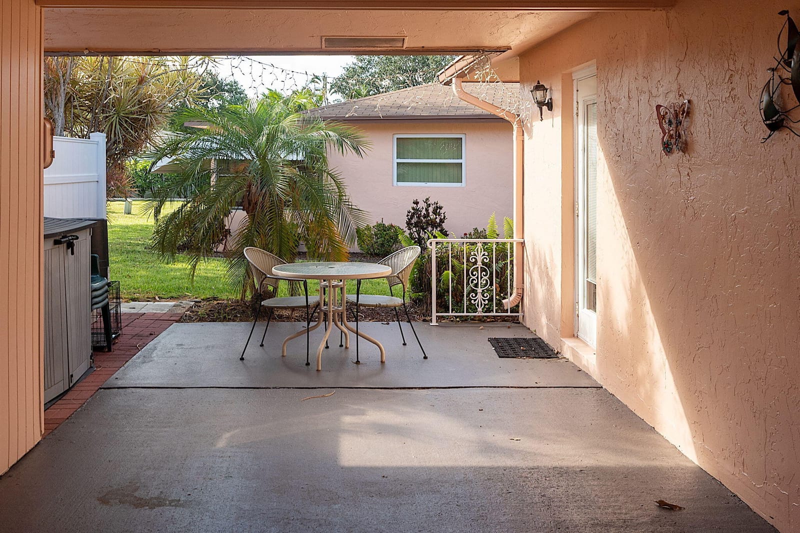 318 Flamingo Lane, Delray Beach, FL 33445 photo 2
