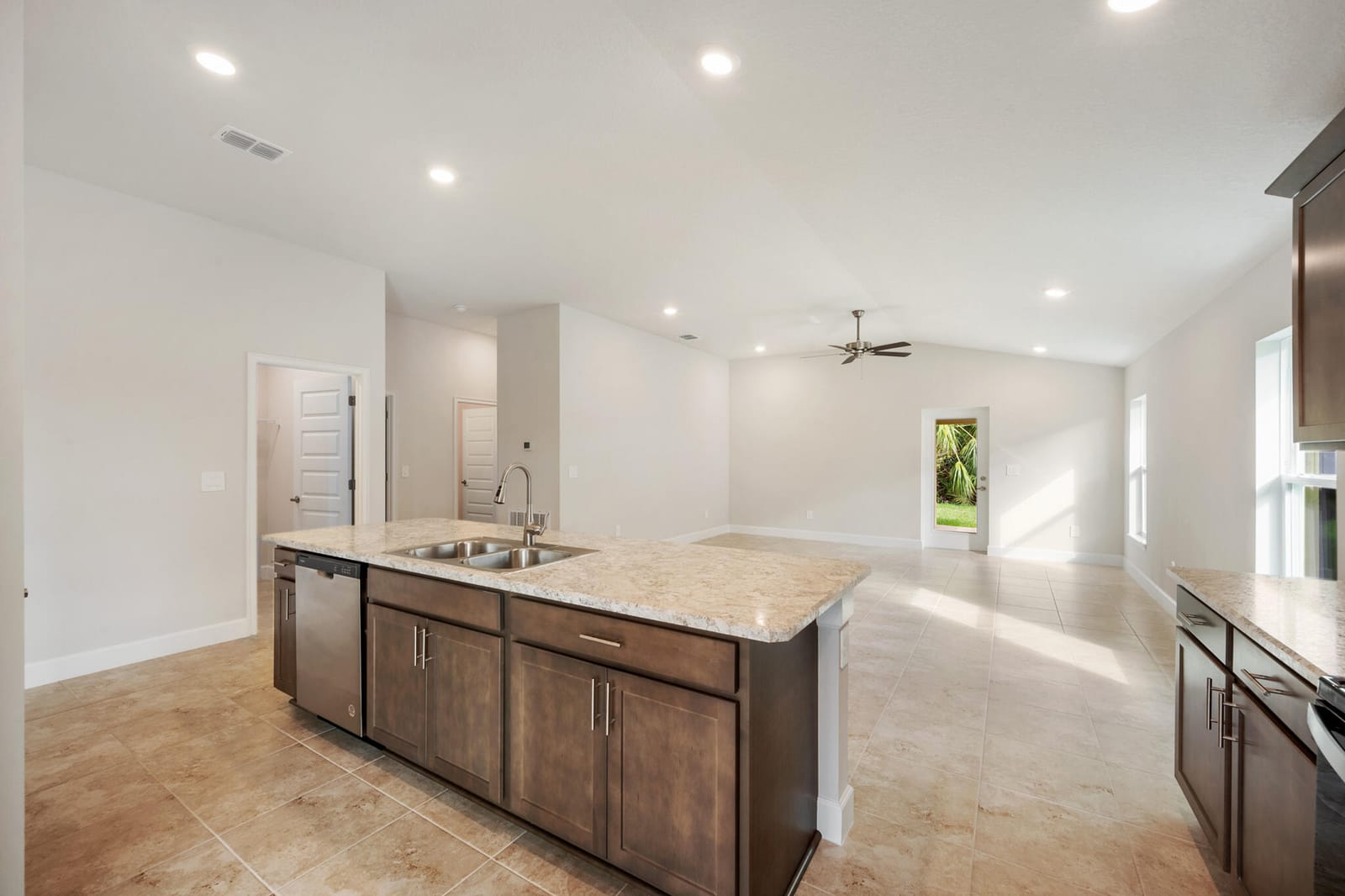 5228 Vespera Street, Fort Pierce, FL 34951 photo 8