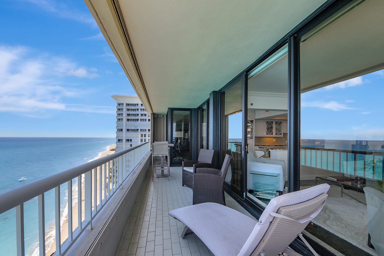 5250 N Ocean Drive Phn — photo 5