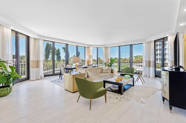 2000 S Ocean Boulevard 104s, sold in Two Thousand Condo, Palm Beach, FL