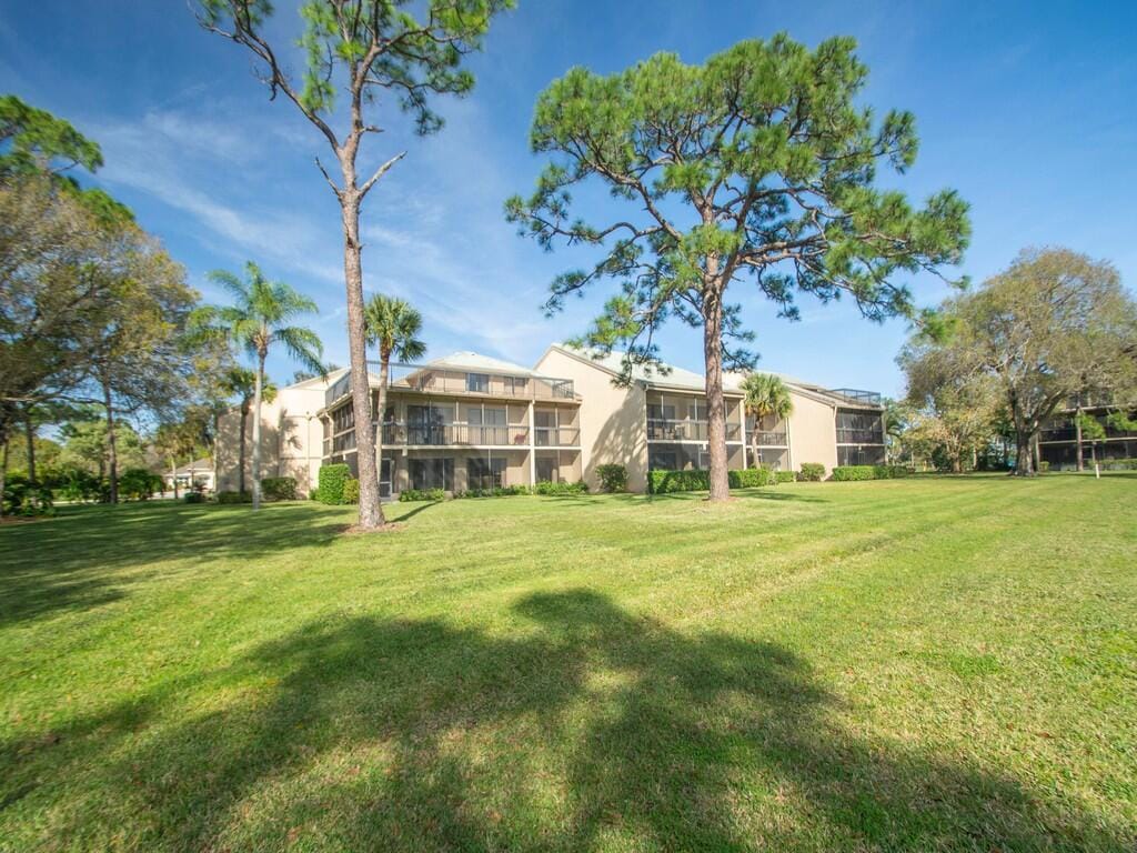9430 Meadowood Drive 204, Fort Pierce, FL 34950 photo 28