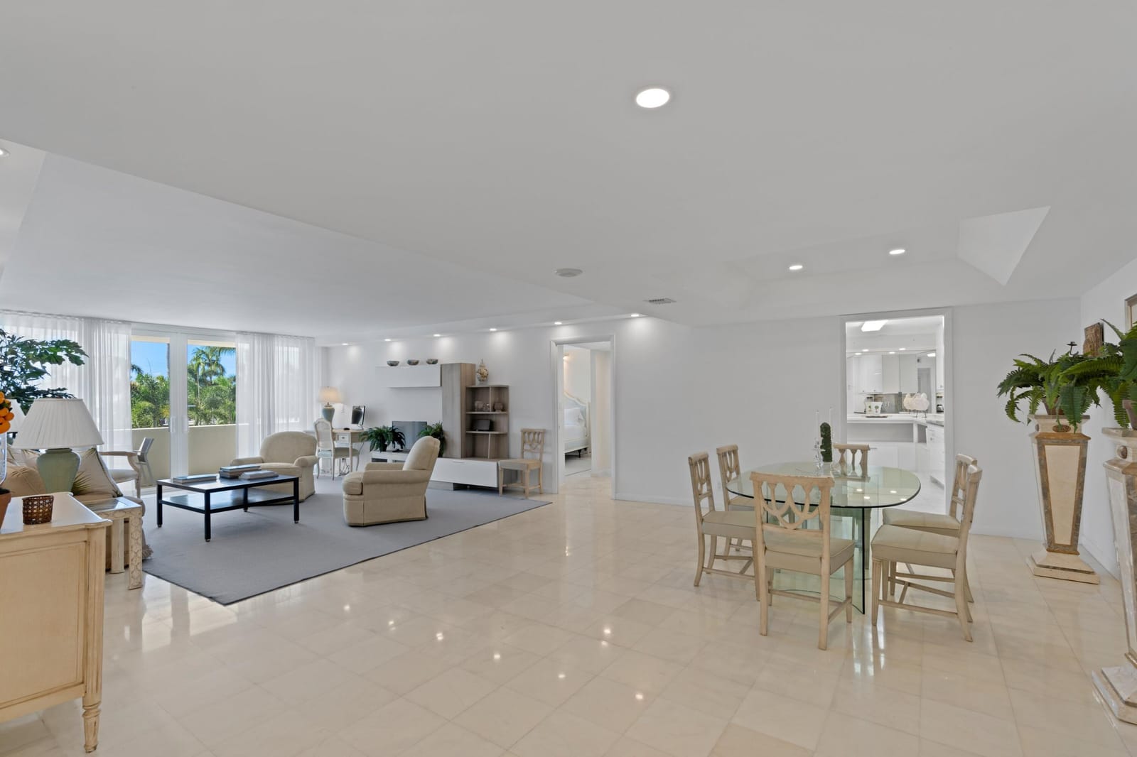 130 Sunrise Avenue 2150, Palm Beach, FL 33480 photo 2