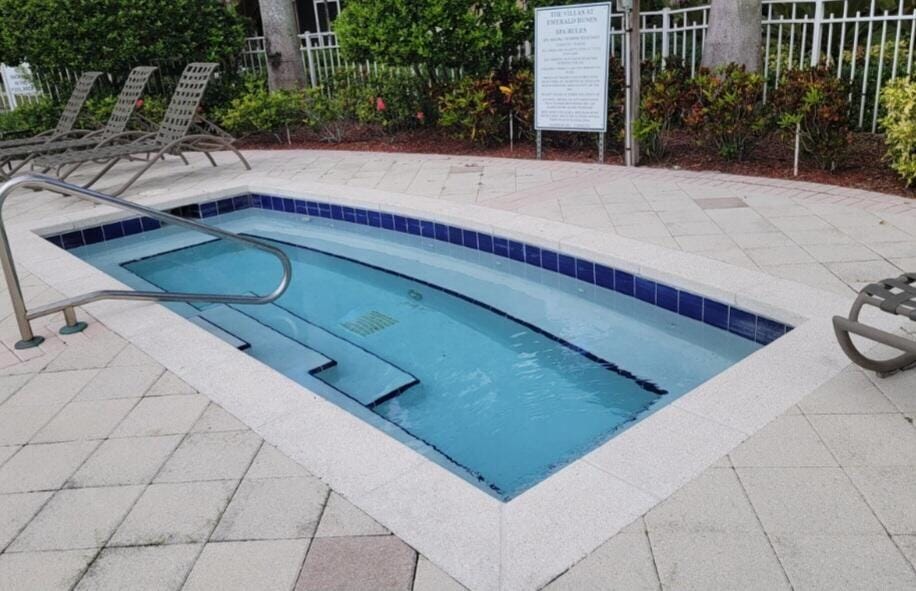 6533 Emerald Dunes Drive 304, West Palm Beach, FL 33411 photo 25