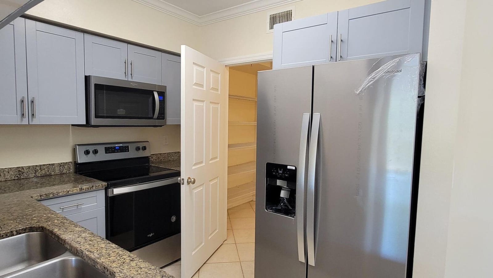 6533 Emerald Dunes Drive 304 — photo 7