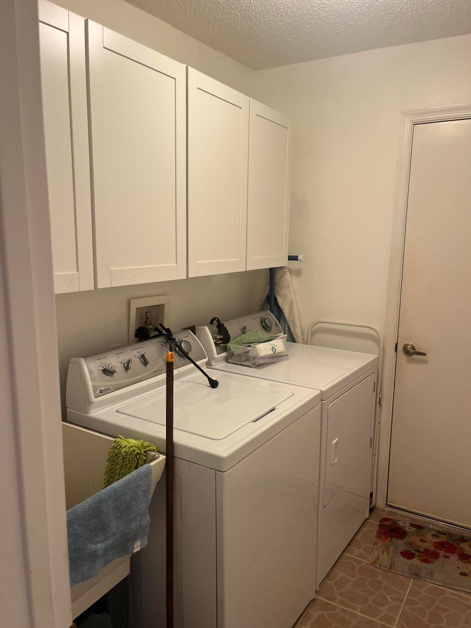 823 NW Greenwich Court NW — photo 10