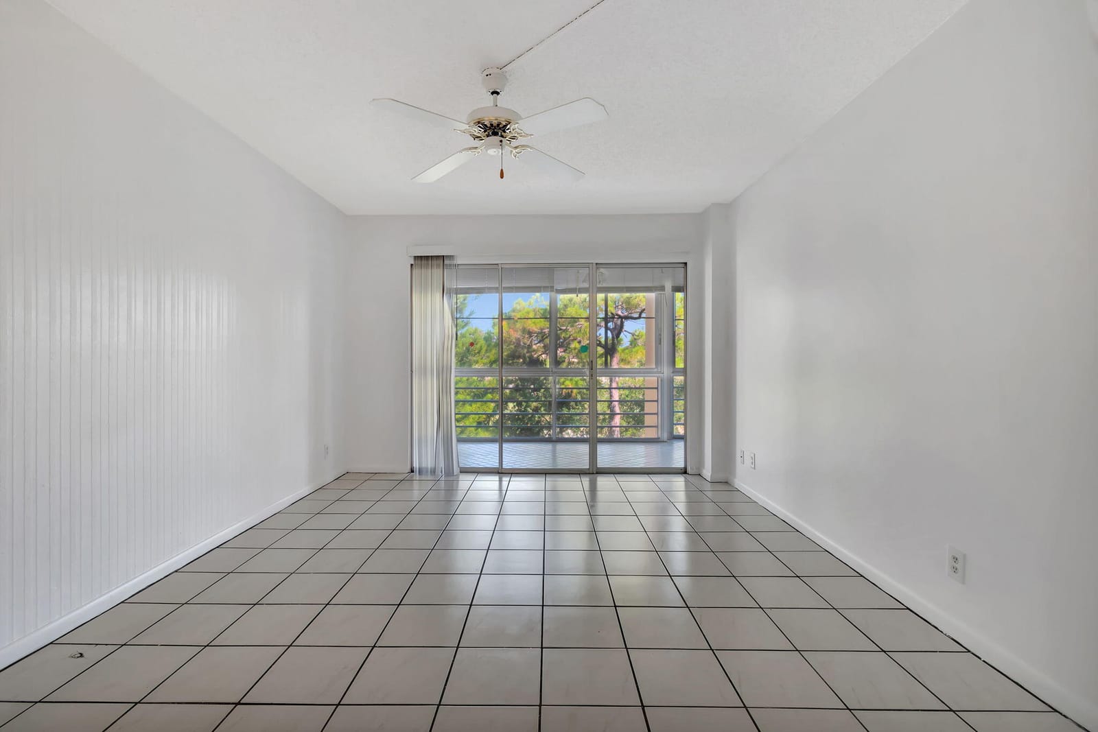 3810 Via Poinciana 502, Lake Worth, FL 33467 photo 10