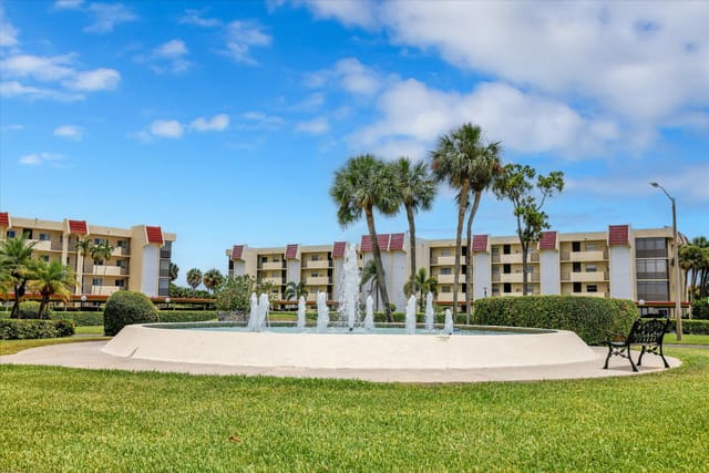 23099 Barwood Lane N 102, sold in Barwood Condo, Boca Raton, FL