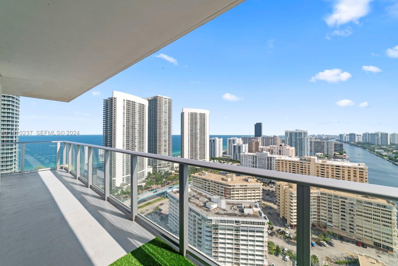 4010 S Ocean Drive R2409 — photo 5