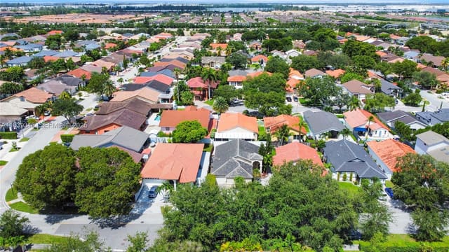 15108 NW 89th Avenue, sold in Alameda Northwest, Miami Lakes, FL