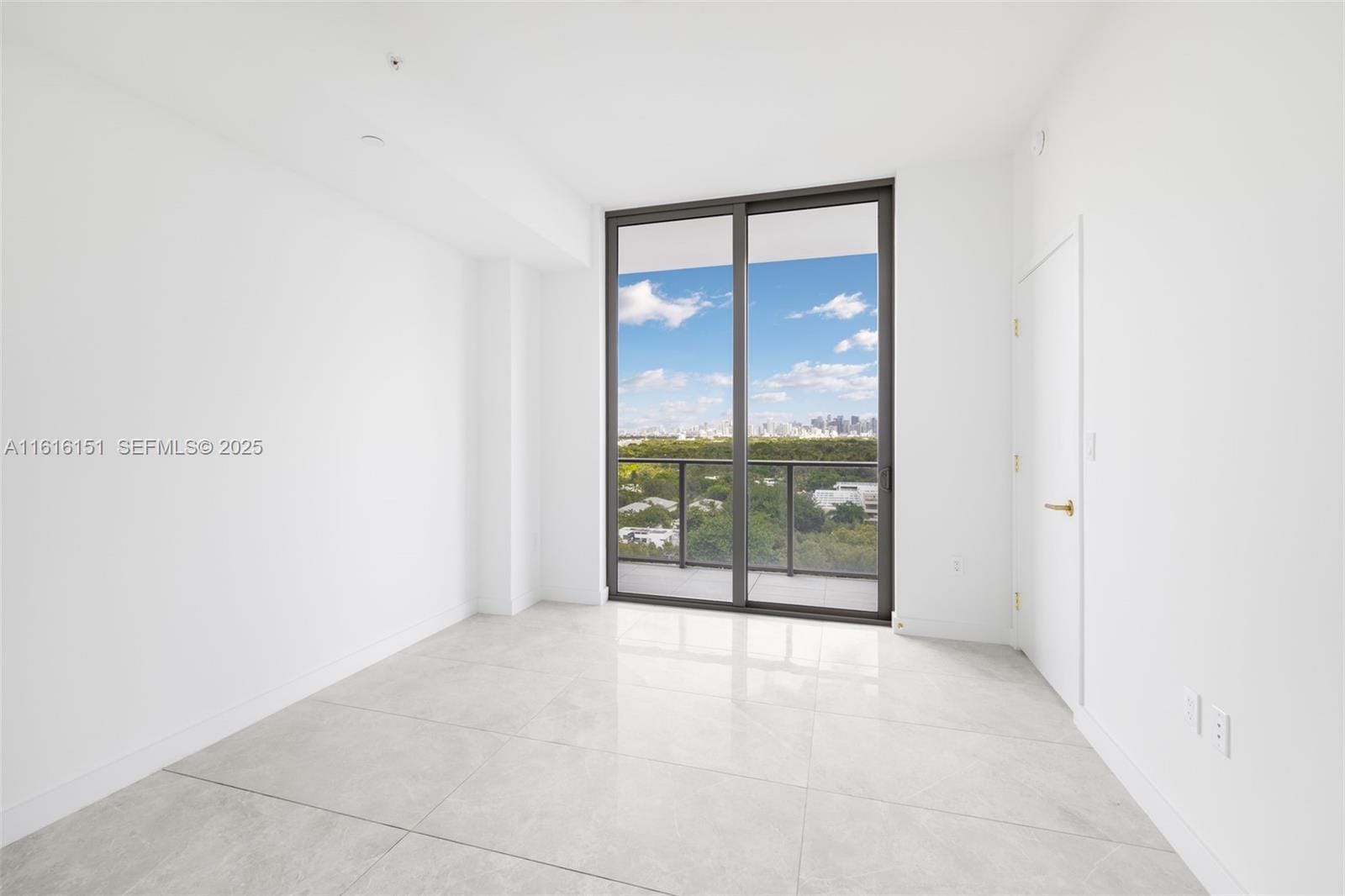 2678 Tigertail Avenue 1104, Miami, FL 33133 photo 23