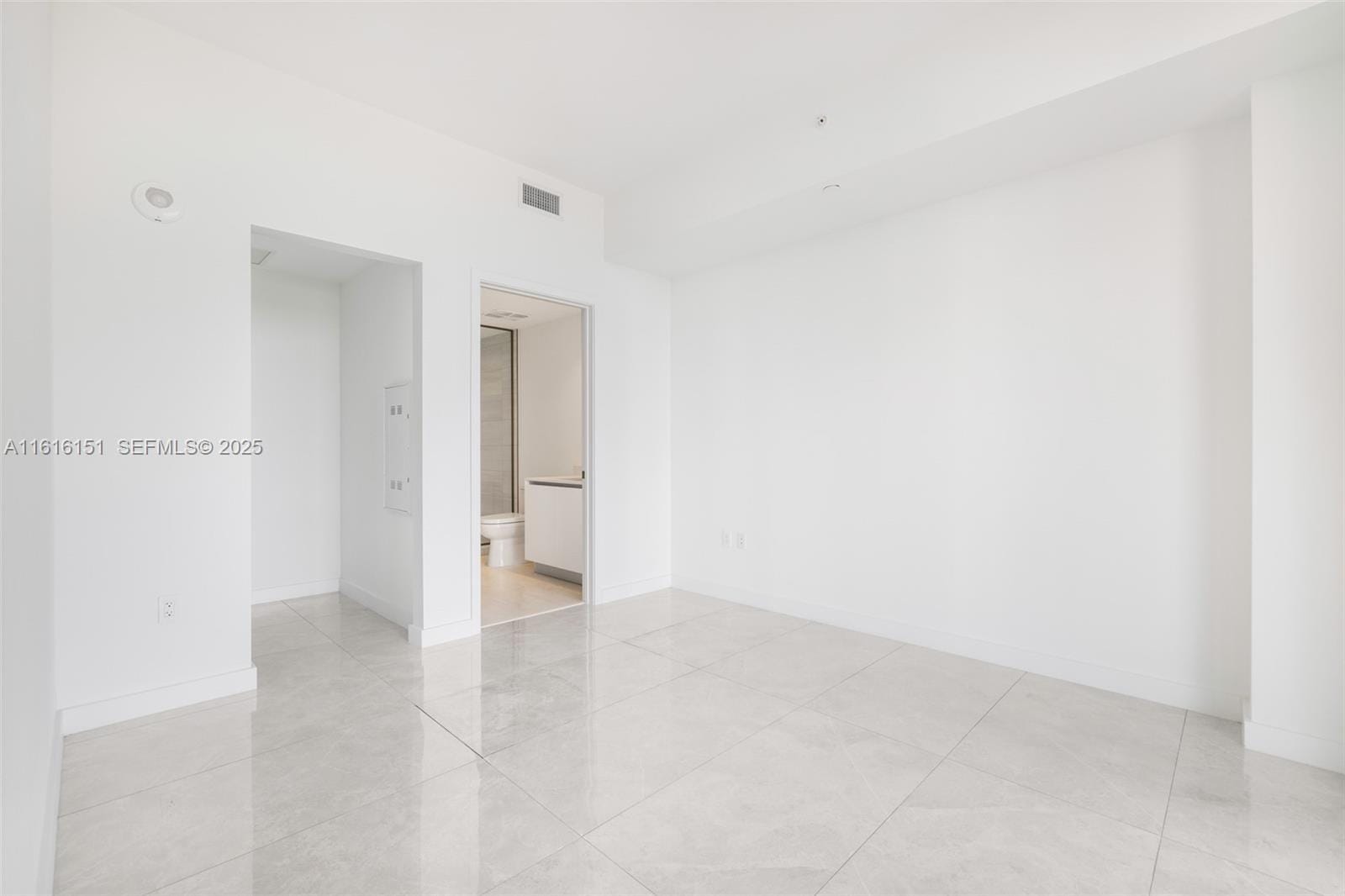 2678 Tigertail Avenue 1104, Miami, FL 33133 photo 25
