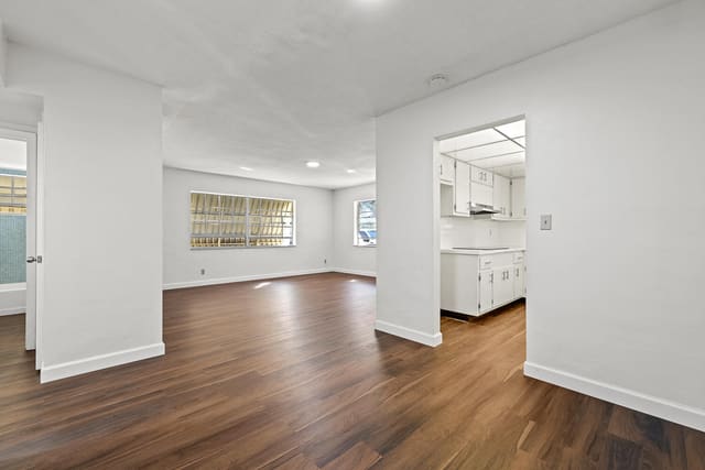 1943 Monroe Street 110d, sold in Barclay Arms, Hollywood, FL