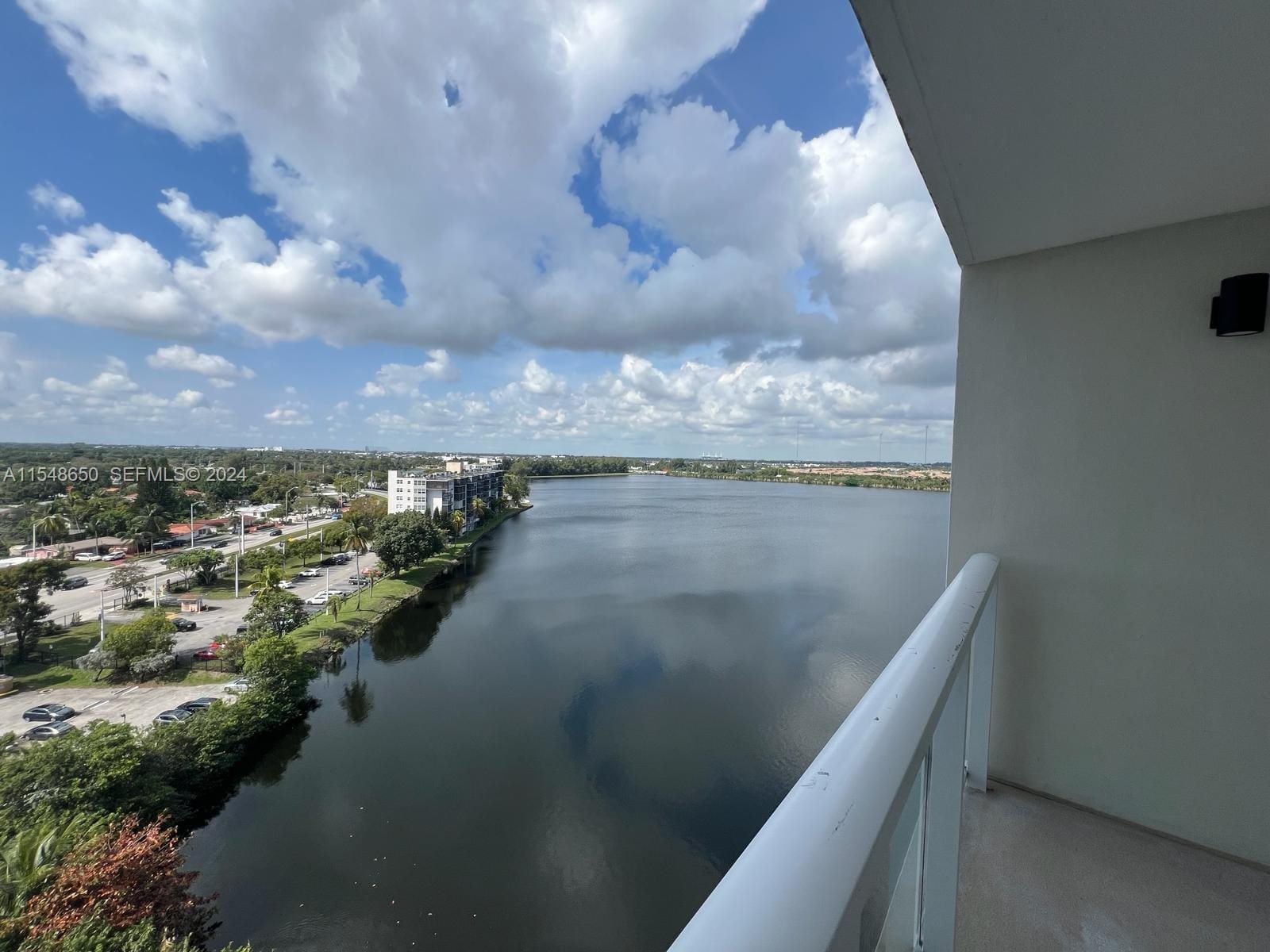 1301 NE Miami Gardens Drive 1101W — photo 2