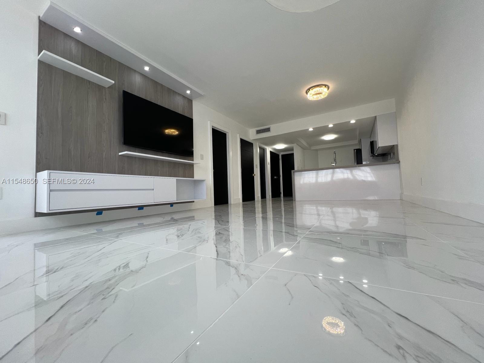 1301 NE Miami Gardens Drive 1101W, Miami, FL 33179 photo 14