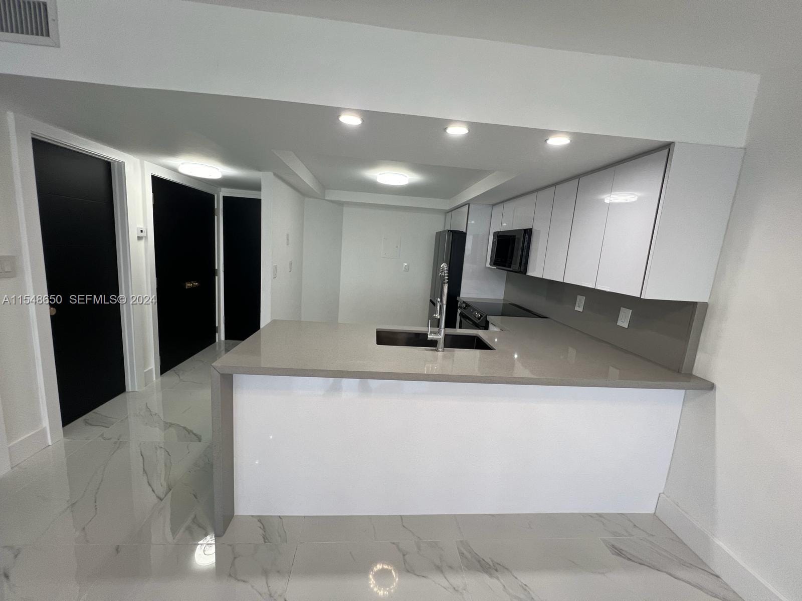 1301 NE Miami Gardens Drive 1101W — photo 5