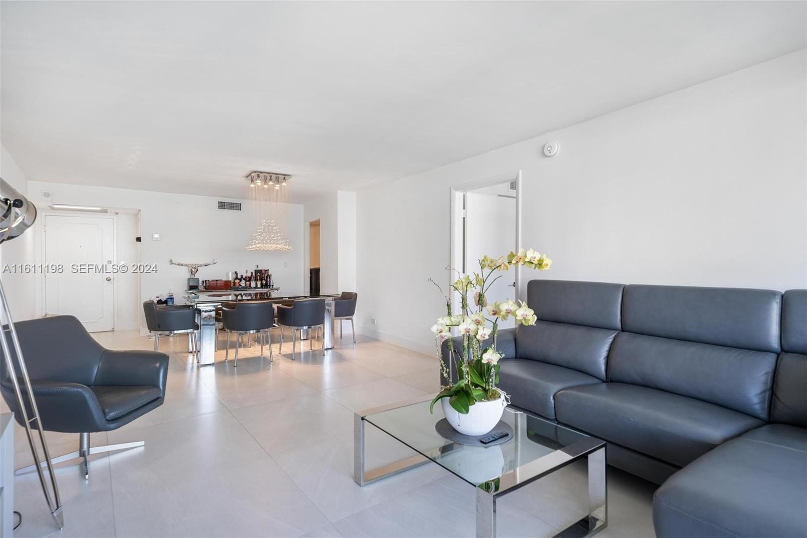 6039 Collins Avenue 734, Miami Beach, FL 33140 photo 4