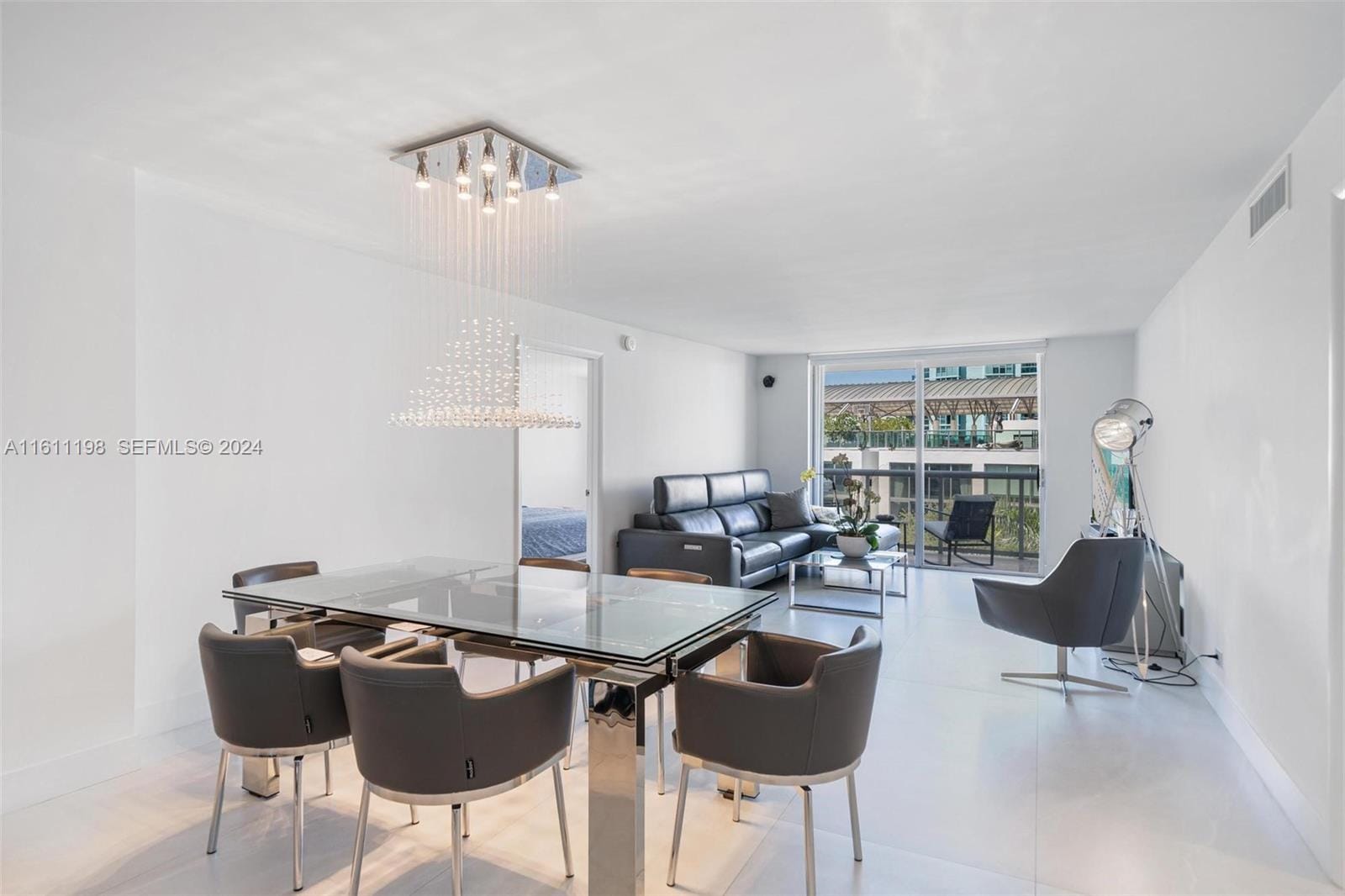 6039 Collins Avenue 734, Miami Beach, FL 33140 photo 6