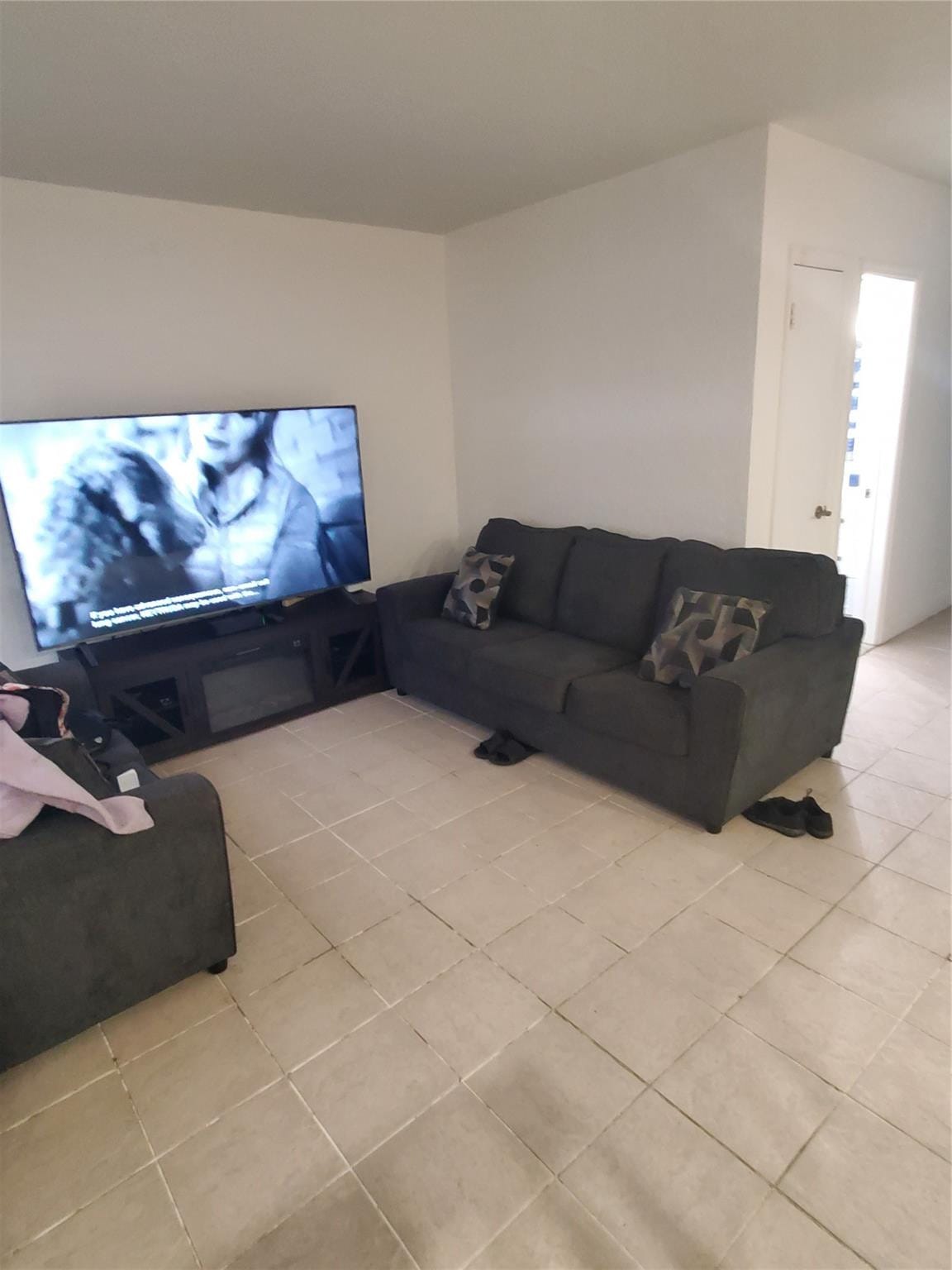 1021 NE 24th Avenue 4 — photo 4