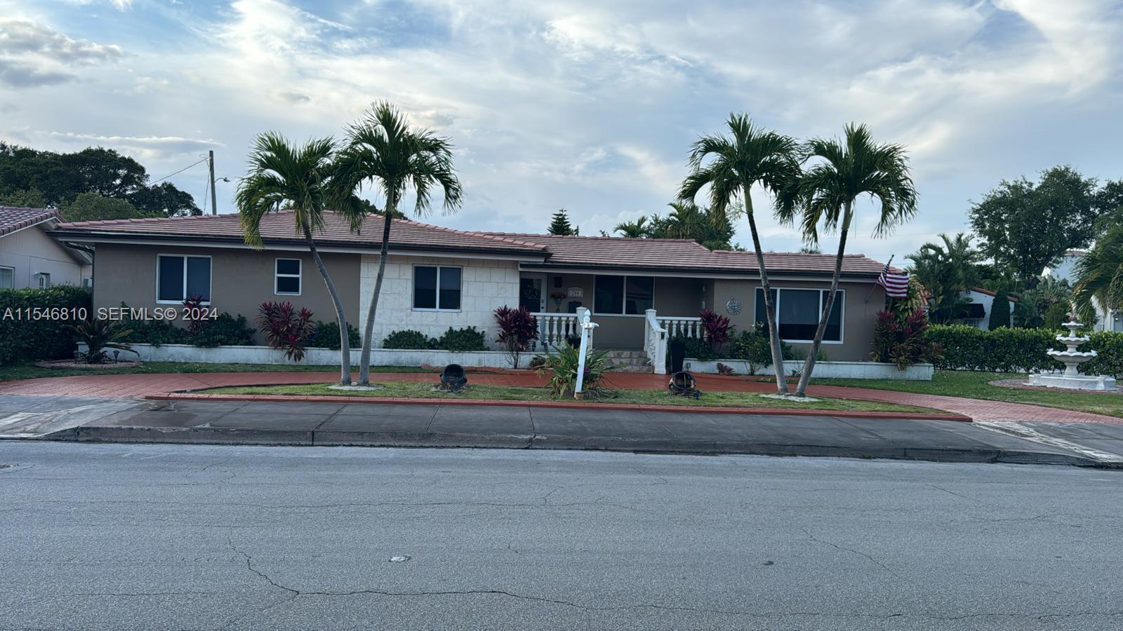 206 Ponce De Leon Boulevard, Coral Gables, FL 33134, Coral Gables