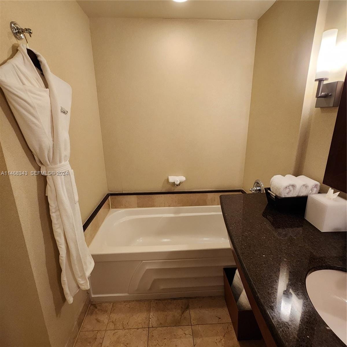 18001 Collins Avenue 603, Sunny Isles Beach, FL 33160 photo 21