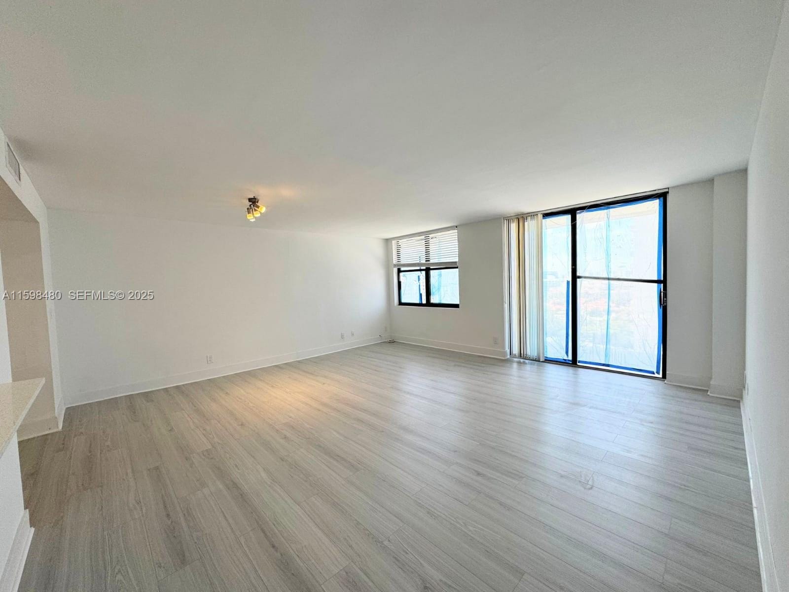 18151 NE 31st Court 1404, Aventura, FL 33160 photo 13
