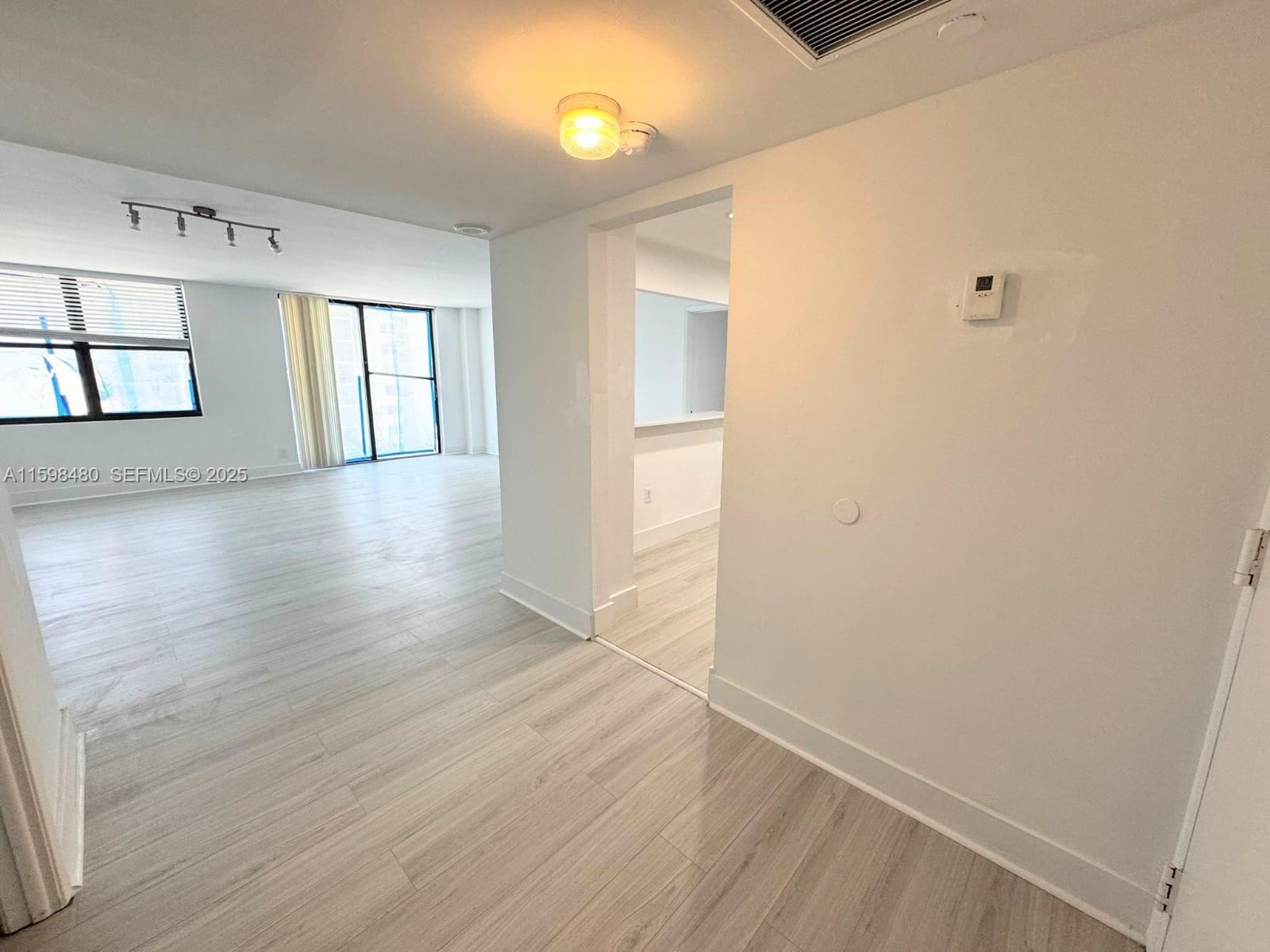 18151 NE 31st Court 1404, Aventura, FL 33160 photo 15