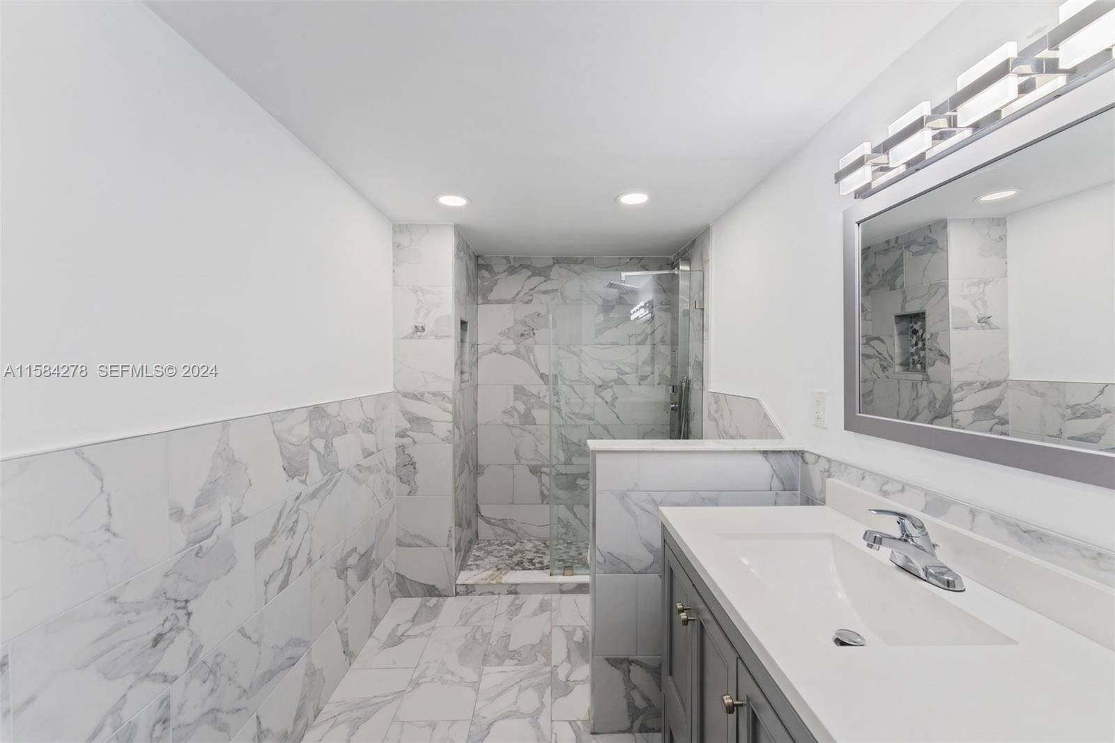11111 Biscayne Boulevard 3A, Miami, FL 33181 photo 16