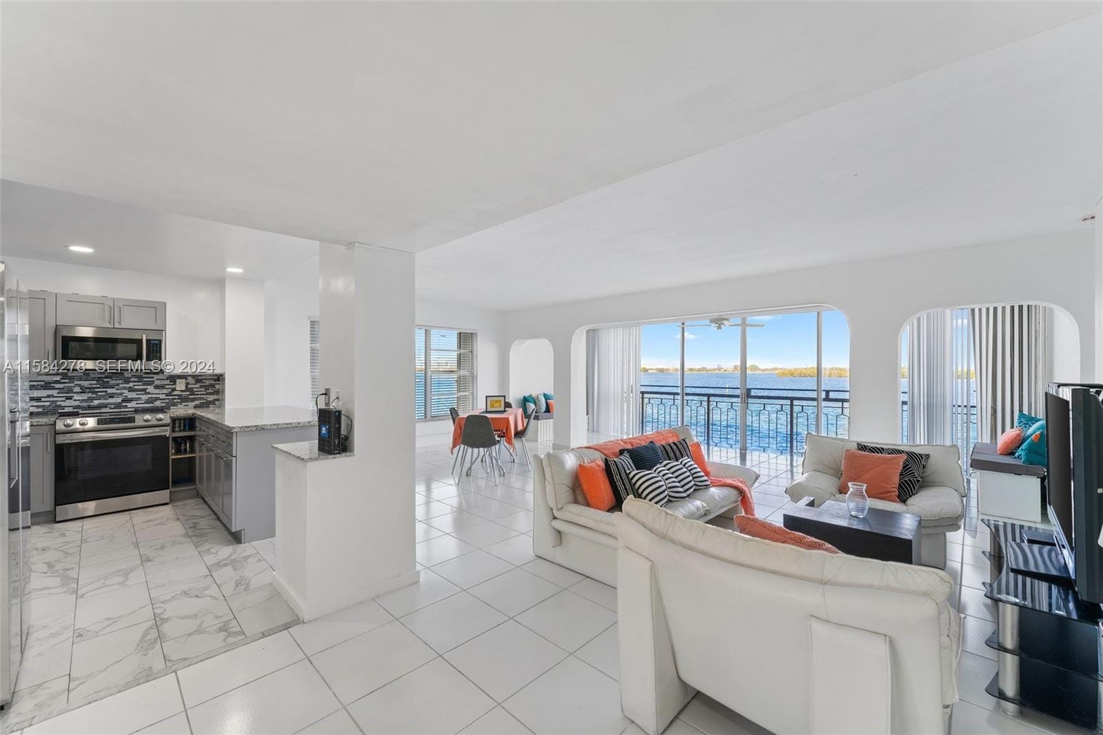 11111 Biscayne Boulevard 3A — photo 3