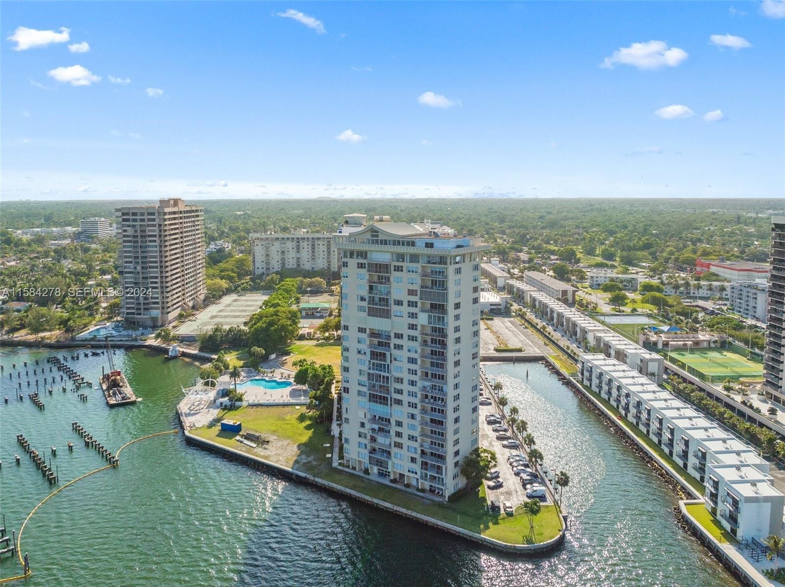 11111 Biscayne Boulevard 3A, Miami, FL 33181 photo 22