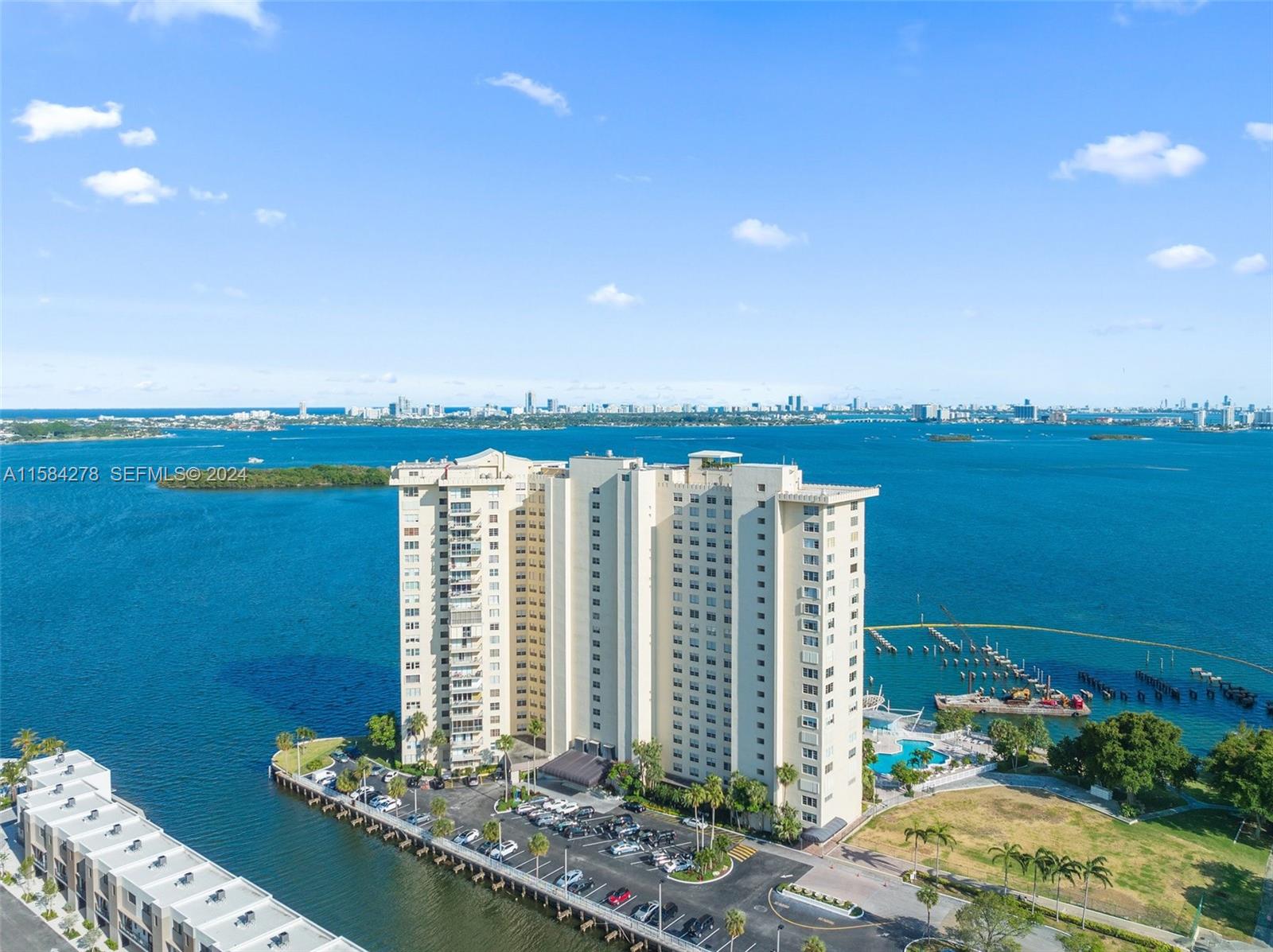 11111 Biscayne Boulevard 3A, Miami, FL 33181, Miami