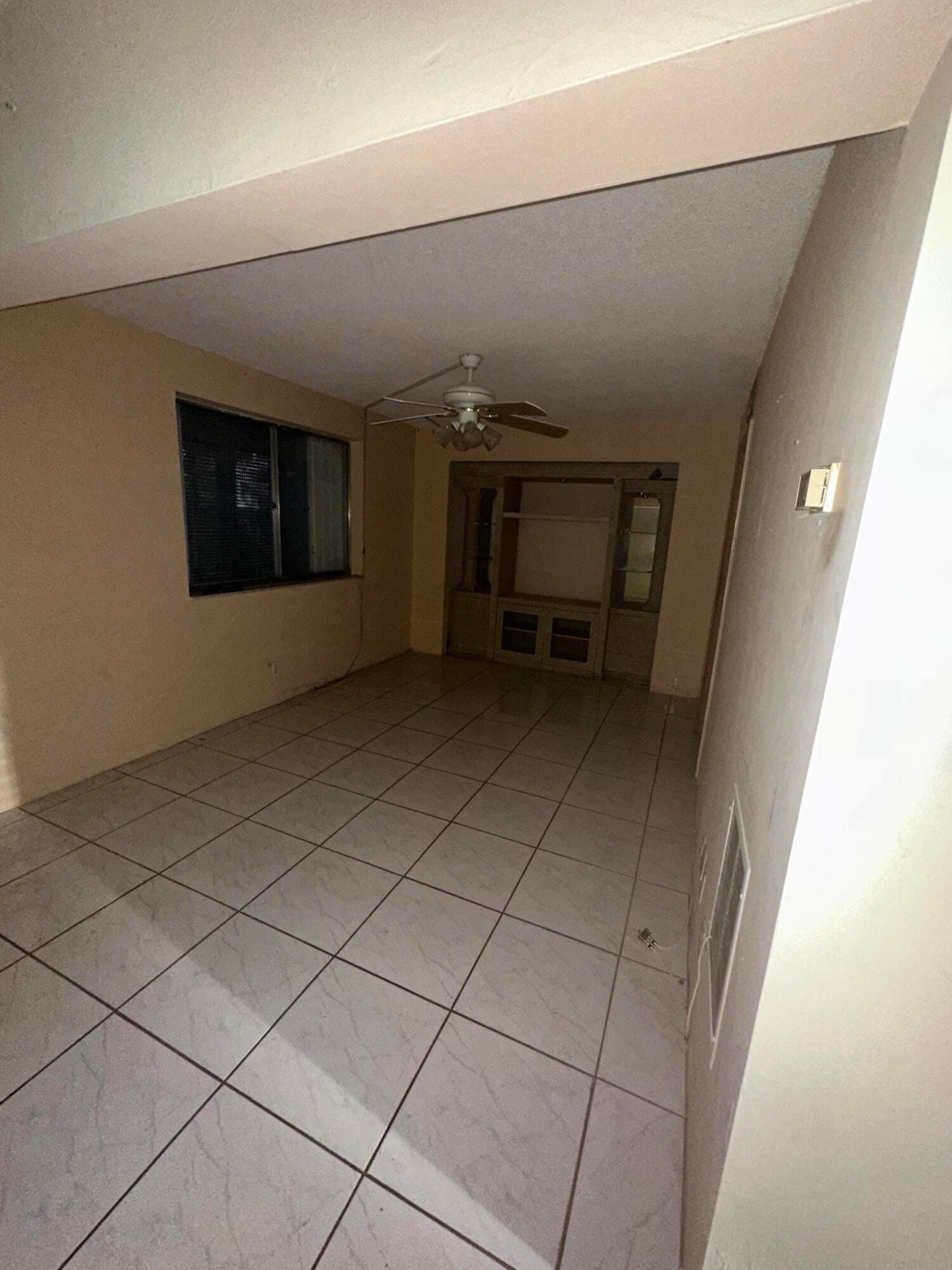 2687 N Garden Drive 105, Lake Worth, FL 33461 photo 5