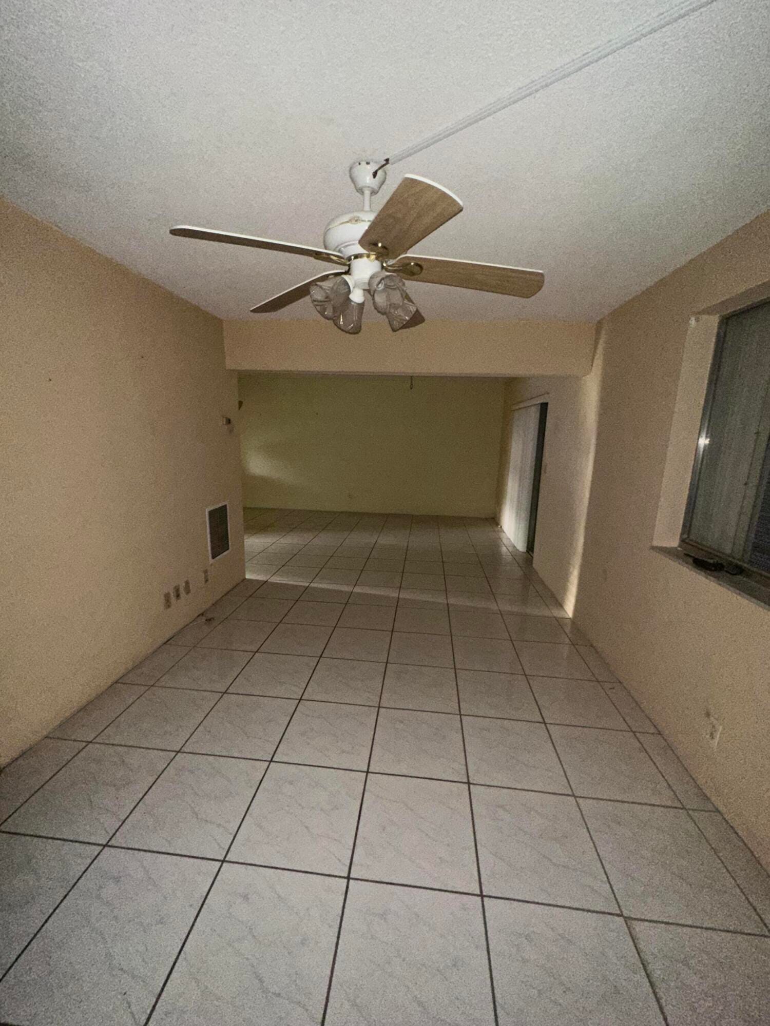 2687 N Garden Drive 105, Lake Worth, FL 33461 photo 10
