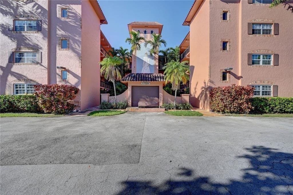 630 Tennis Club Drive 307, Fort Lauderdale, FL 33311 photo 14