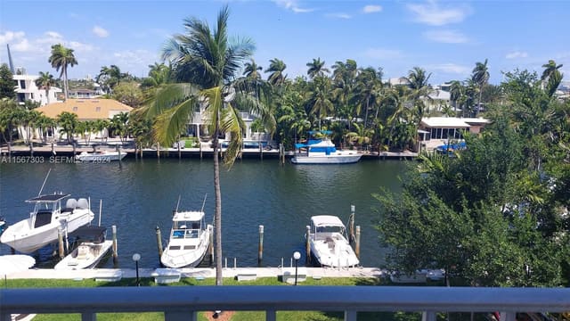 1731 SE 15th Street 415, sold in Cromwell West Condo, Fort Lauderdale, FL