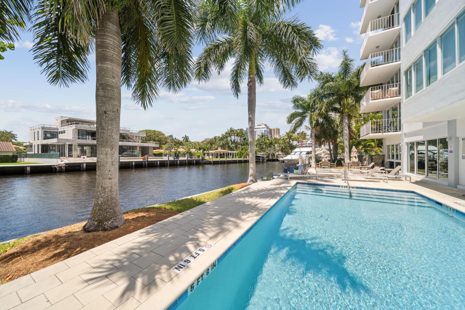 800 SE 4th Street SE 104, Fort Lauderdale, FL 33301