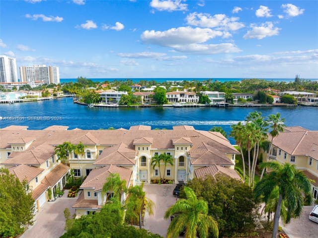 21305 NE 38th Avenue 56, sold in The Courtyards At The Poi, Aventura, FL