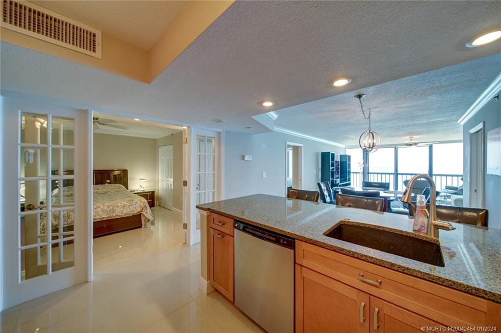 8800 S Ocean Drive 905 — photo 11