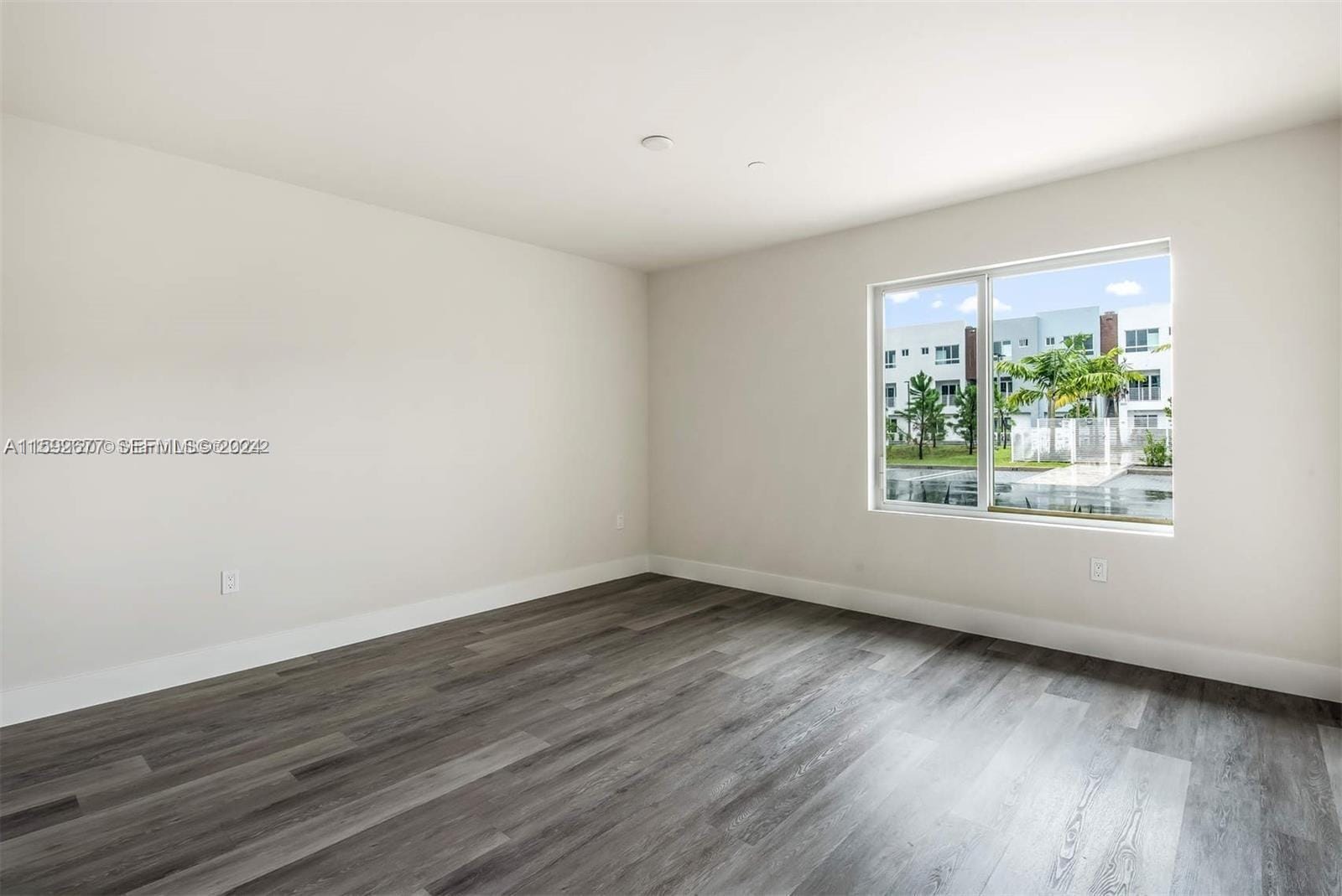 2561 NE 193rd Street 1103, Miami, FL 33180 photo 14
