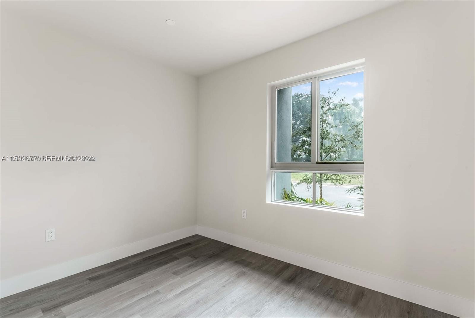 2561 NE 193rd Street 1103, Miami, FL 33180 photo 16