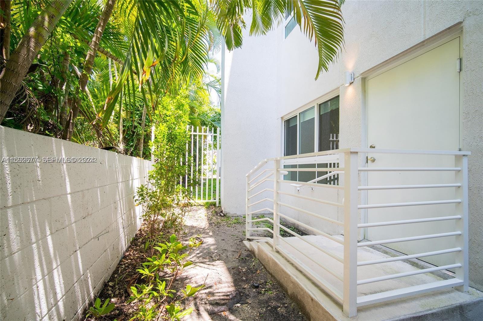 2561 NE 193rd Street 1103, Miami, FL 33180 photo 18