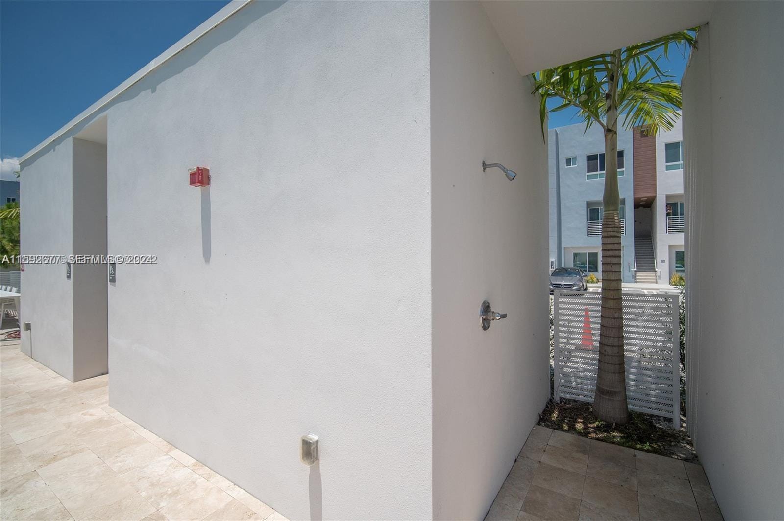 2561 NE 193rd Street 1103, Miami, FL 33180 photo 22