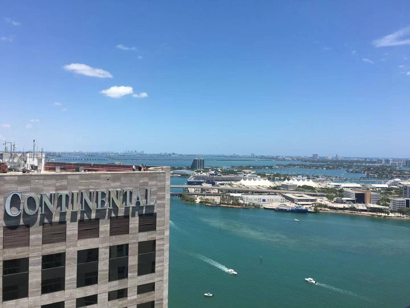 335 S Biscayne Boulevard 4004 — photo 2