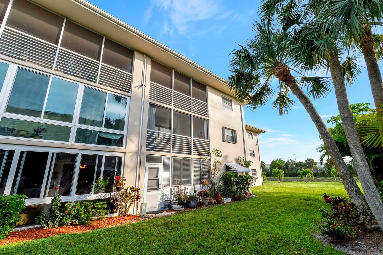 2682 S Garden Drive 311, Lake Worth, FL 33461