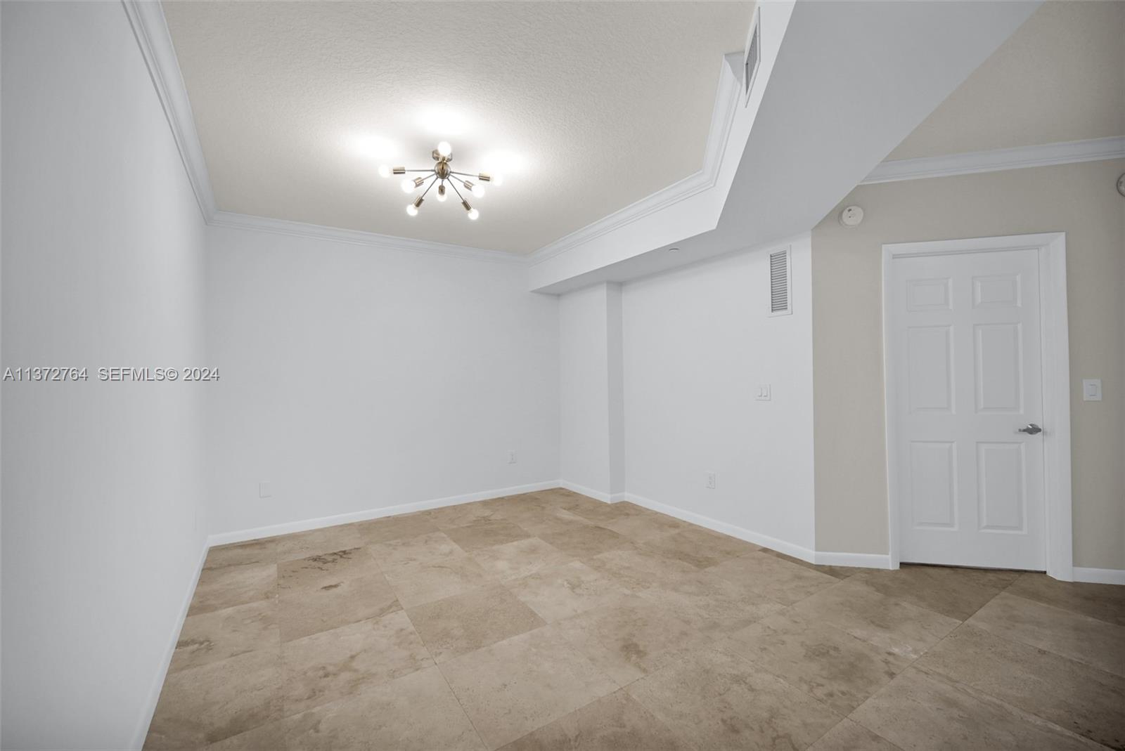 1819 SE 17th Street 1401 — photo 12