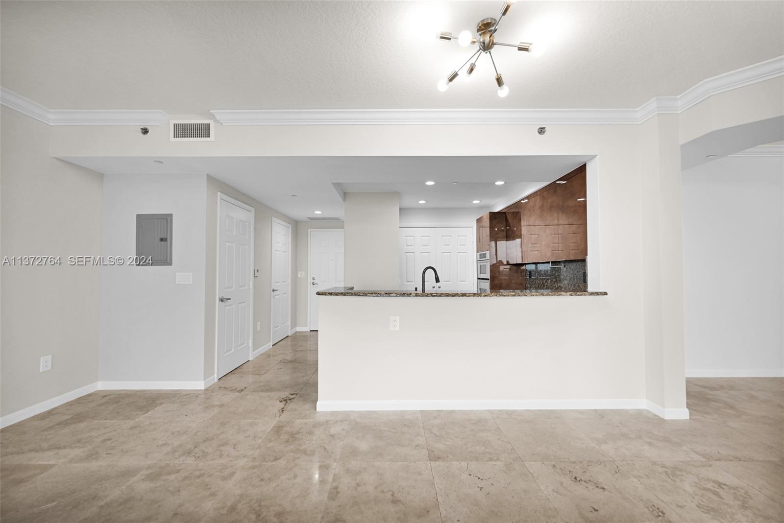 1819 SE 17th Street 1401 — photo 6