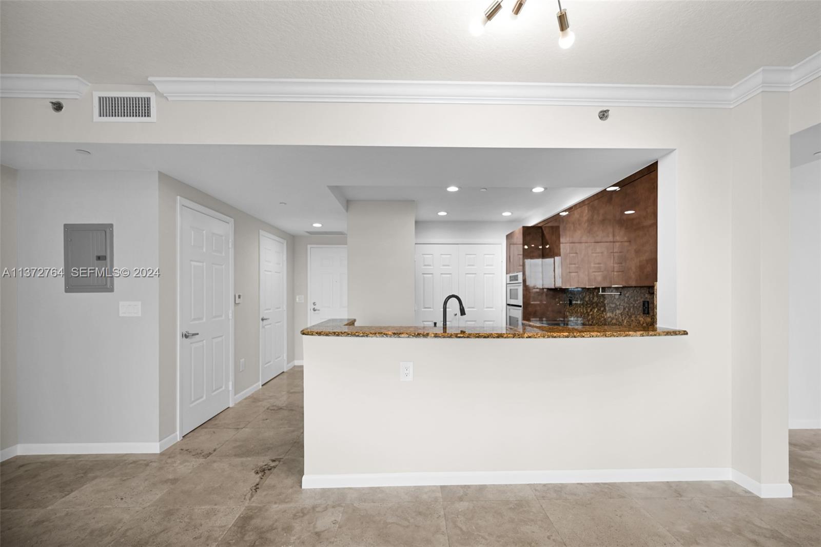 1819 SE 17th Street 1401 — photo 7