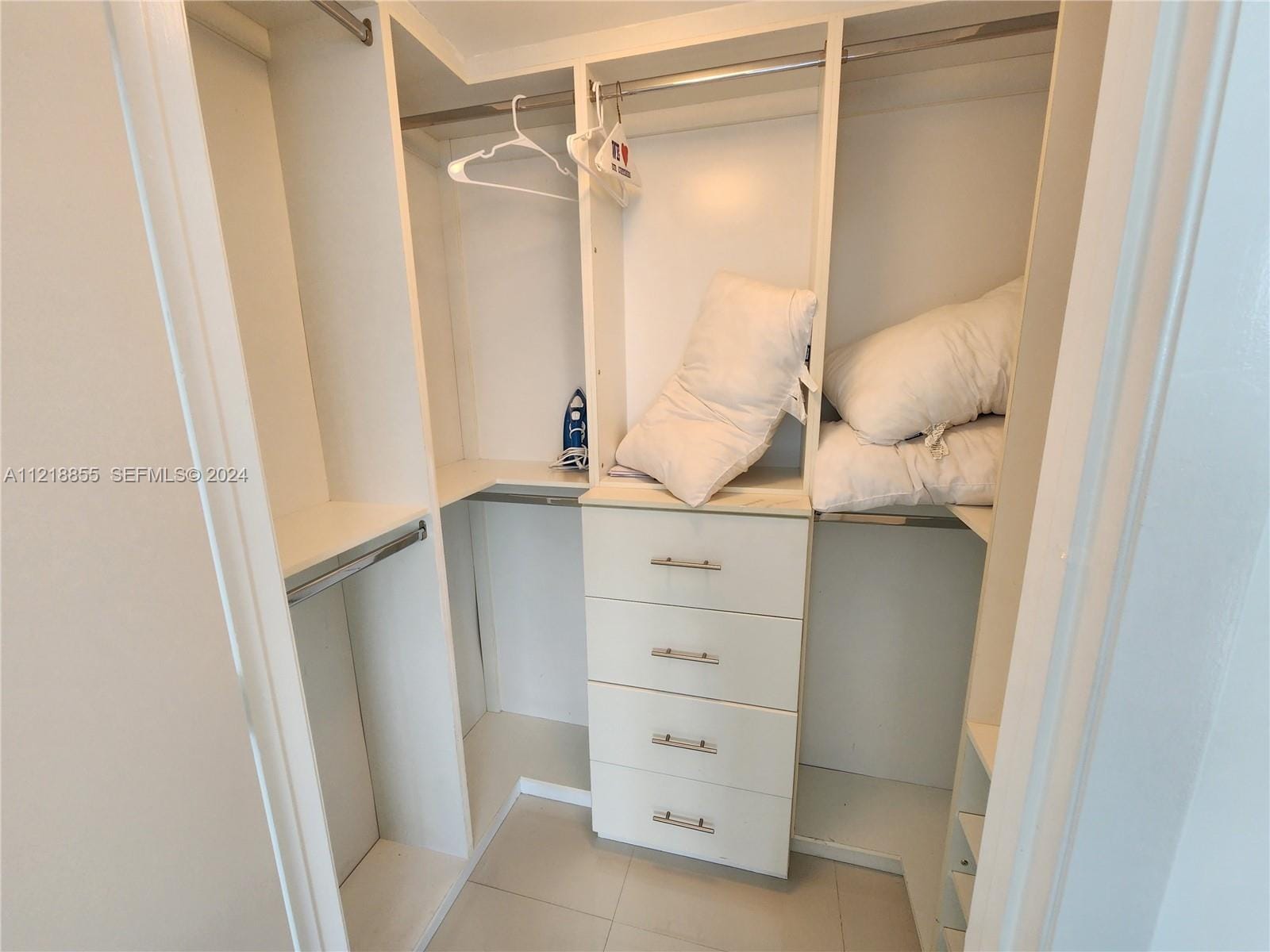 485 Brickell Avenue 2504, Miami, FL 33131 photo 11