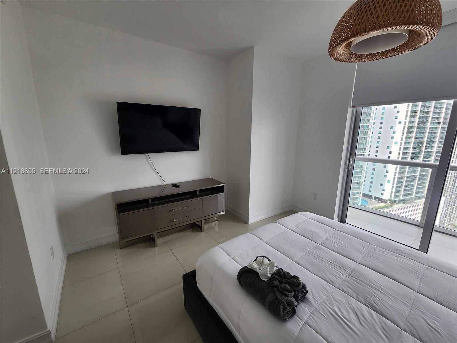 485 Brickell Avenue 2504, Miami, FL 33131 photo 12