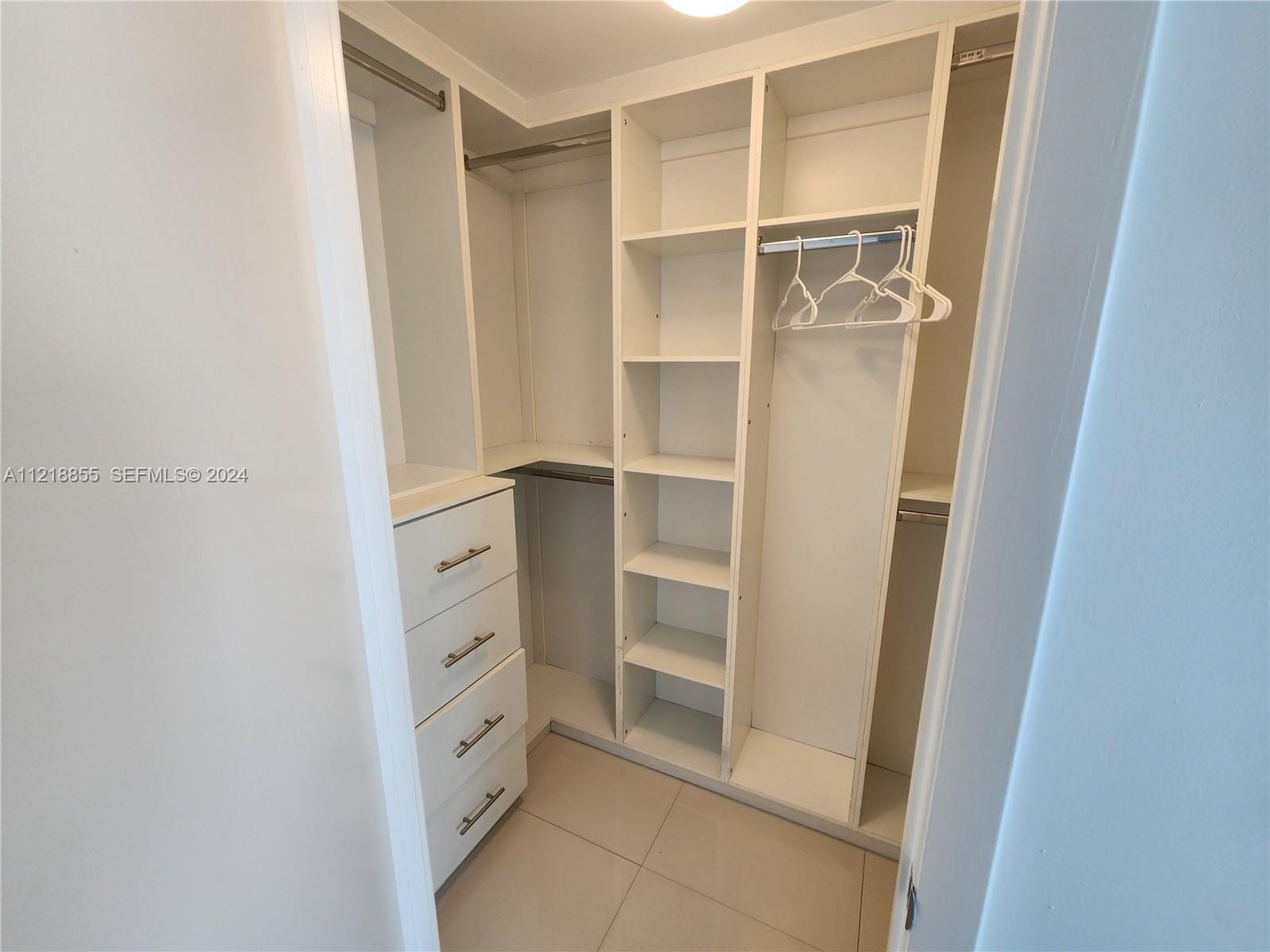 485 Brickell Avenue 2504, Miami, FL 33131 photo 13